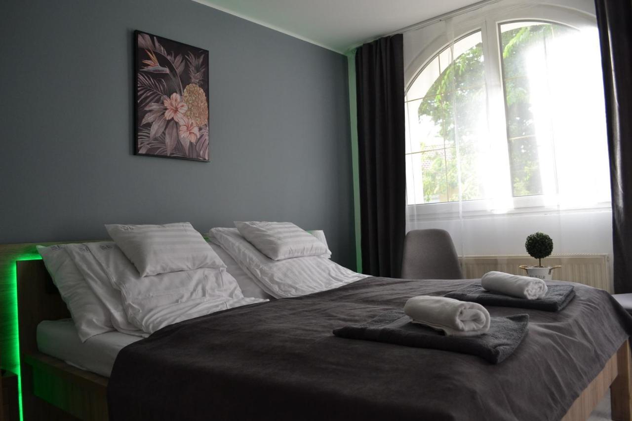 Fonix Design Rooms Debrecen Exterior foto