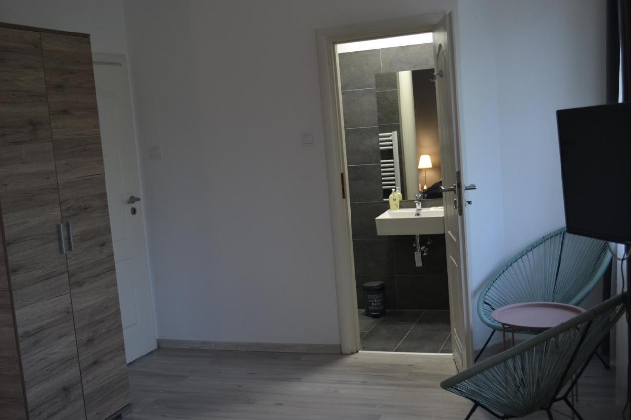 Fonix Design Rooms Debrecen Exterior foto
